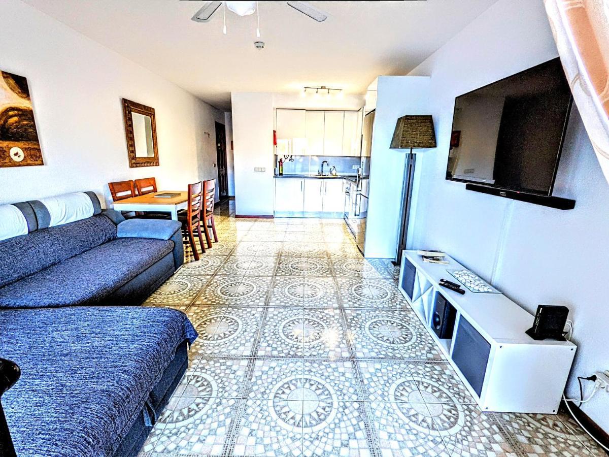 Luxury Newly Refurbished Modern Apartment With Stunning Mountain Views - Xmas And Ny 2025-2026 Now Booking Σαν Μιγκέλ ντε Αμπόνα Εξωτερικό φωτογραφία